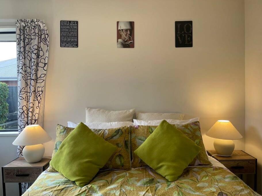 Spacious 4 Bed Family Home Christchurch Zewnętrze zdjęcie
