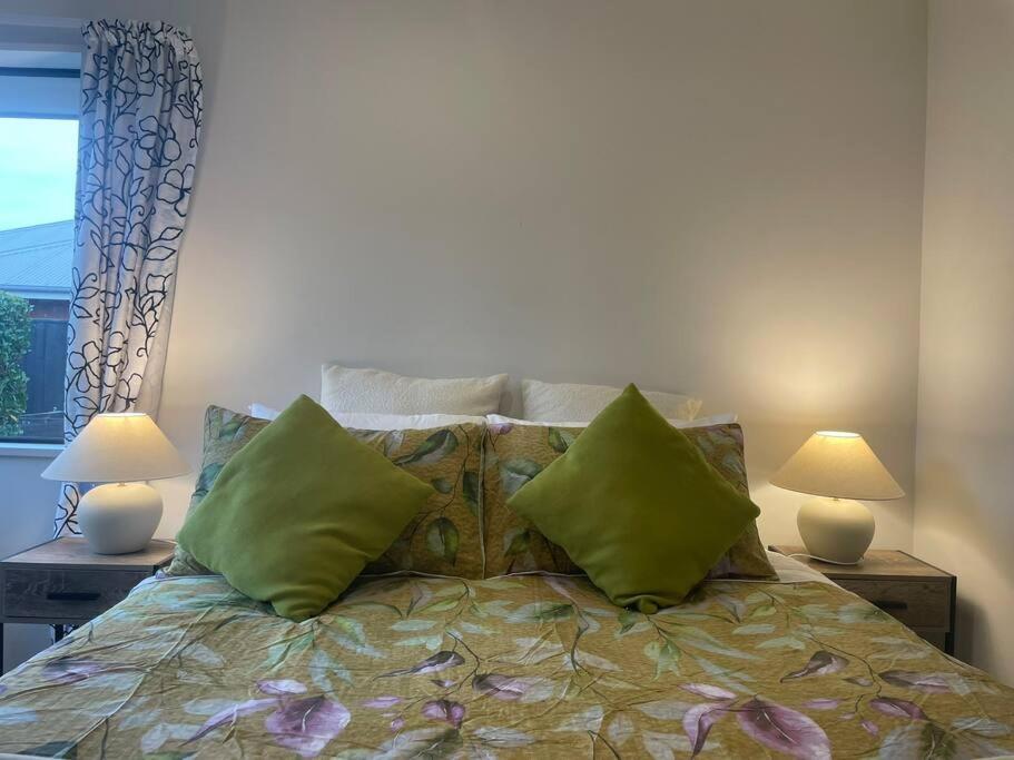 Spacious 4 Bed Family Home Christchurch Zewnętrze zdjęcie
