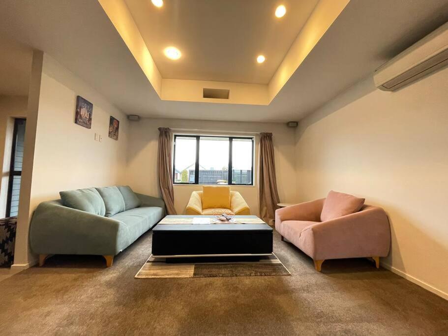 Spacious 4 Bed Family Home Christchurch Zewnętrze zdjęcie
